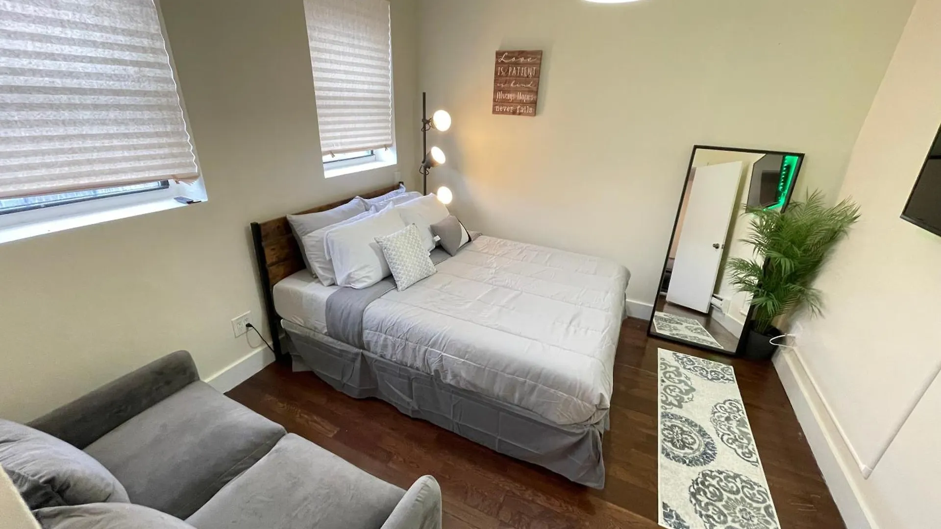 Unique Three Bedroom W/ Workspace Nowy Jork Apartament